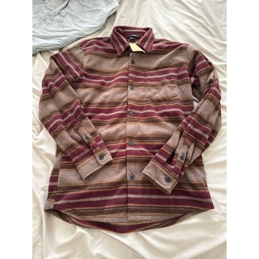 Men’s Eddie Bauer quest fleece shirt small